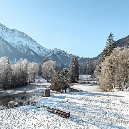 Apartment Cristal Des Glaces, Mont Blanc View, Alpes Travel, Sleeps 6