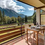 Apartment Cristal Des Glaces, Mont Blanc View, Alpes Agency, Sleeps 6