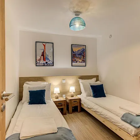 Cristal Des Glaces, Mont Blanc View, Alpes Travel, Sleeps 6 Апартаменти