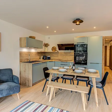 Cristal Des Glaces, Mont Blanc View, Alpes Travel, Sleeps 6 Шамоні
