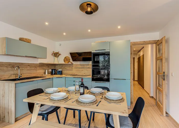 Cristal Des Glaces, Mont Blanc View, Alpes Travel, Sleeps 6 Apartment