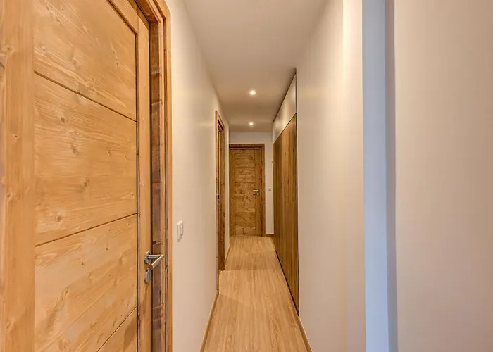 Appartement Cristal Des Glaces, Mont Blanc View, Alpes Travel, Sleeps 6