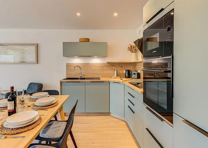 Cristal Des Glaces, Mont Blanc View, Alpes Travel, Sleeps 6 Appartement Chamonix